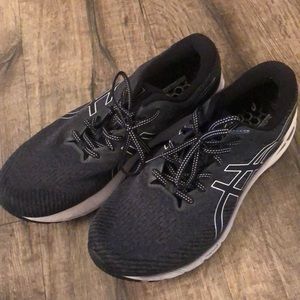 NEW ASICS Men’s Runners sz 11 Wide